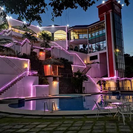 Bohol Plaza Mountain Resort And Restaurant Dauis Ngoại thất bức ảnh