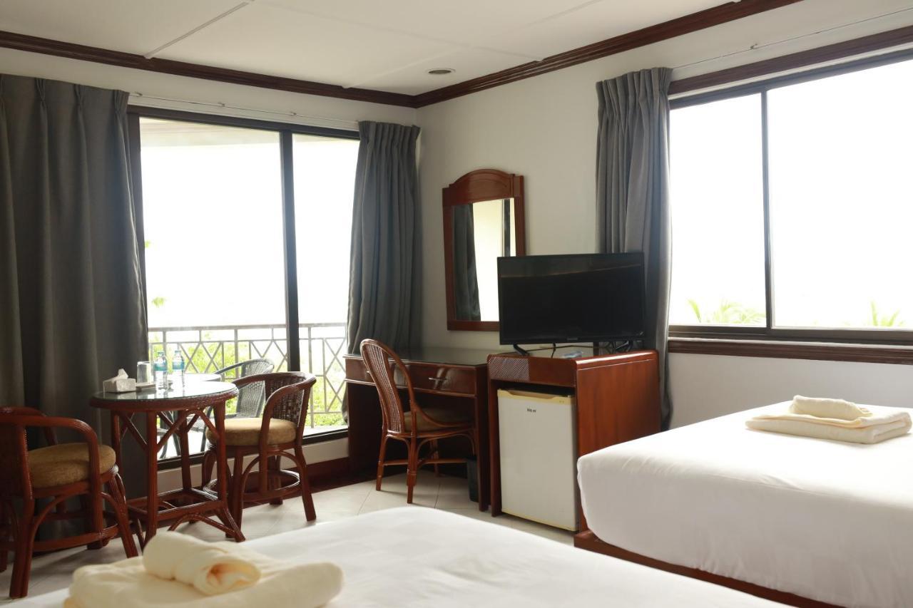Bohol Plaza Mountain Resort And Restaurant Dauis Ngoại thất bức ảnh