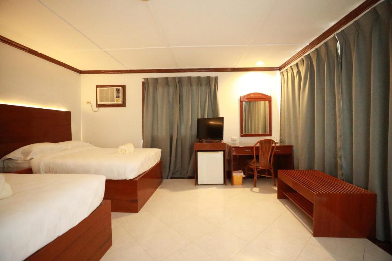 Bohol Plaza Mountain Resort And Restaurant Dauis Ngoại thất bức ảnh